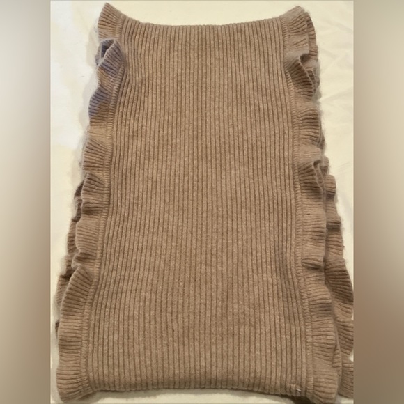 Worthington Womens Ribbed Cashmere Scarf Ruffle Edge Tan 62” x 10” - Picture 6 of 6